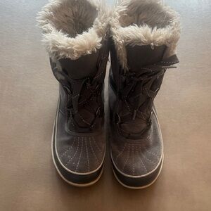 Sorel Women's Gray and Cream Winter Boots